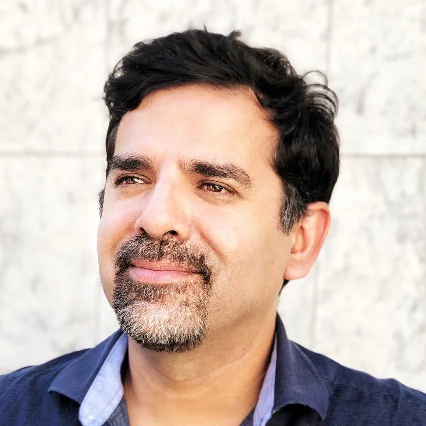 Luis - Organizador de la Mesa de Emprendimiento