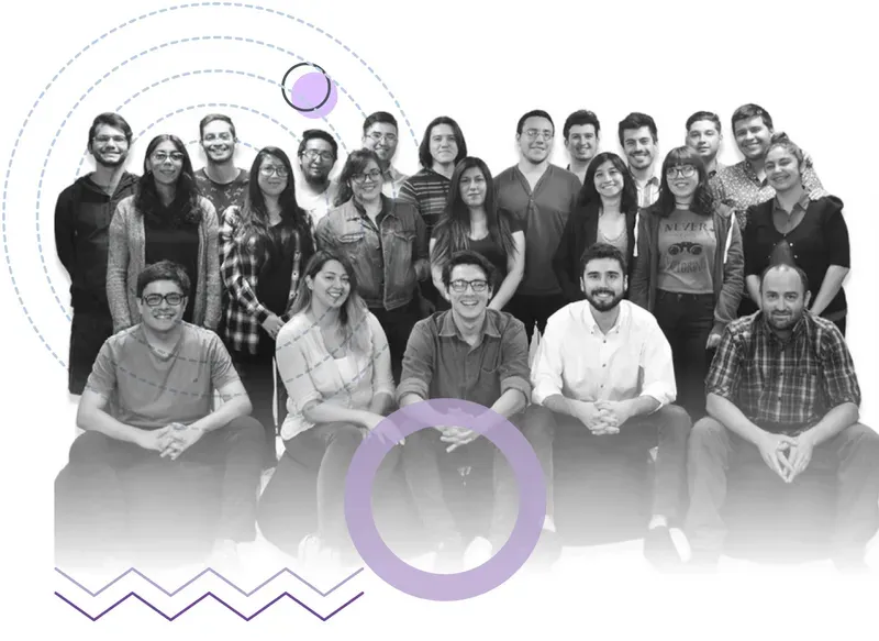 Equipo de trabajo en una oficina